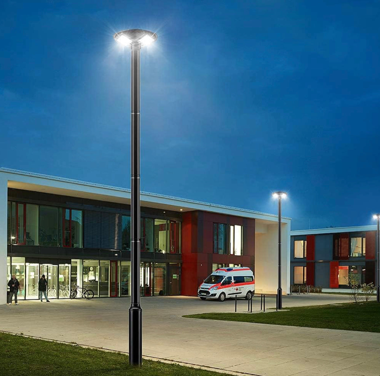 3500W Commercial Solar Round 360° Wide Angle Pole Outdoor Lamp Post Light with 98 inch Pole IP67 Waterproof With Remote